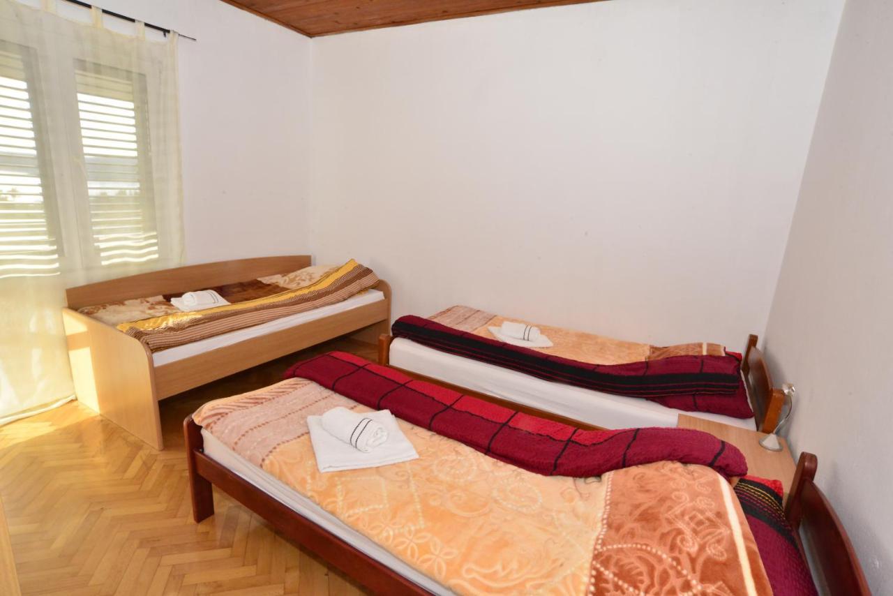 Appartement House Sarovic à Tivat Extérieur photo