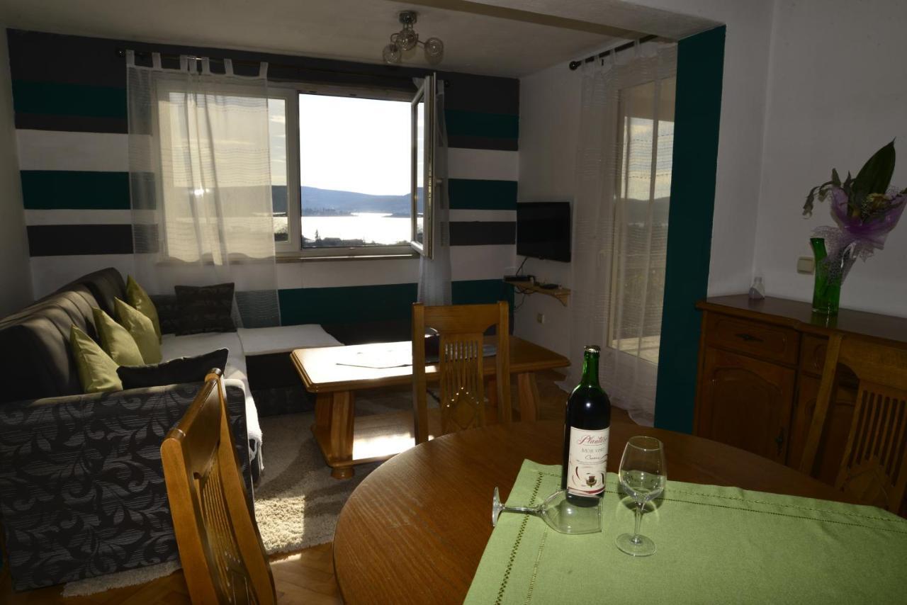Appartement House Sarovic à Tivat Extérieur photo
