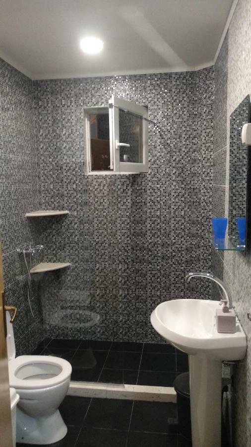 Appartement House Sarovic à Tivat Extérieur photo